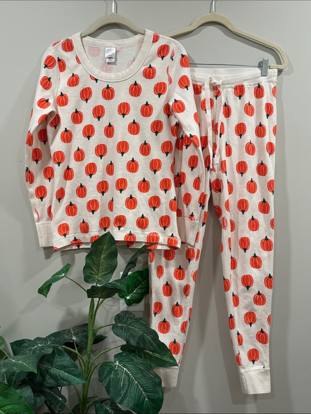 Hanna Andersson Organic Cotton Cream and Orange Pumpkin Print Pajama Set NWOT